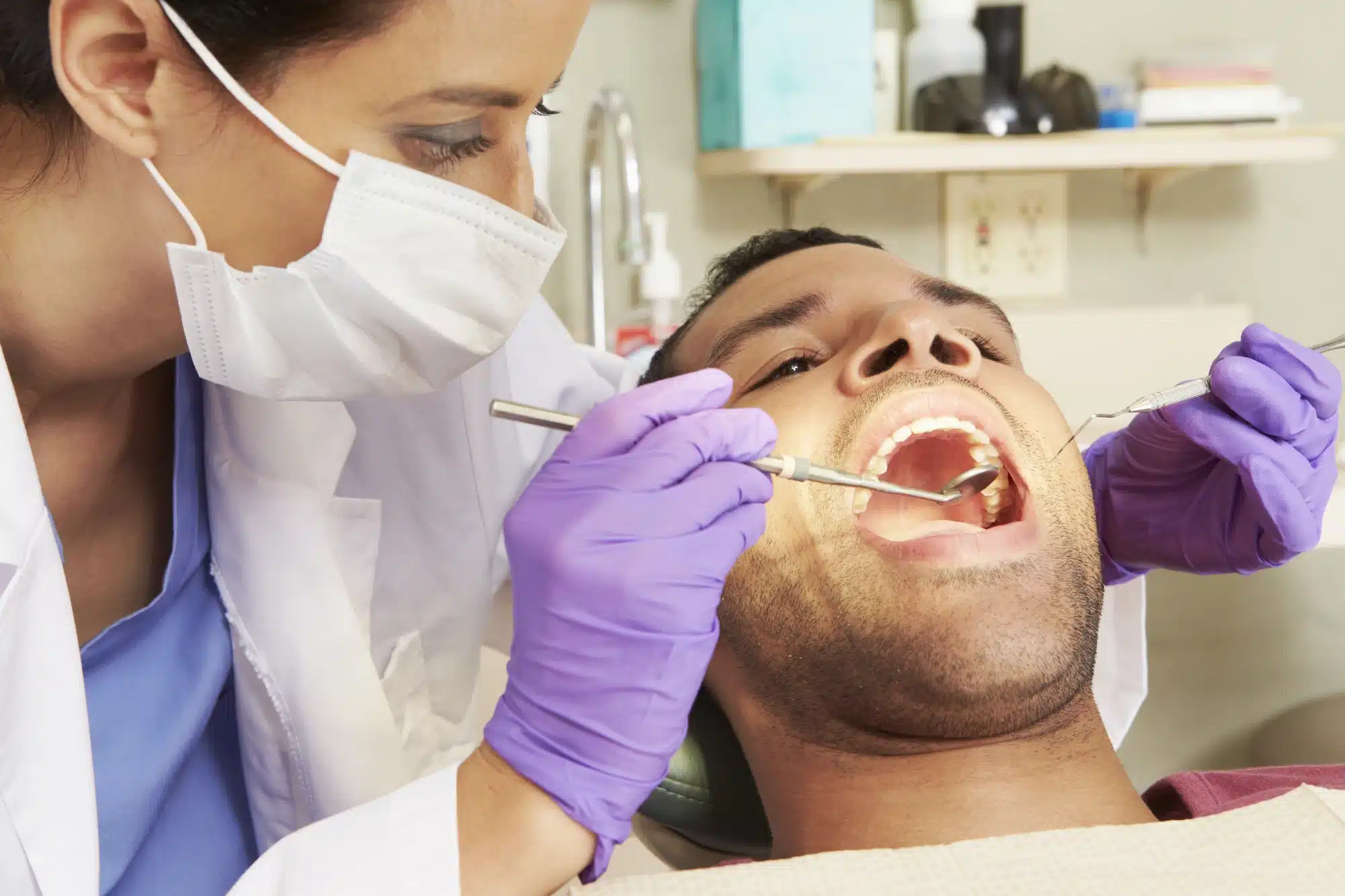 dentist in Harper Woods, MI treating gum disease